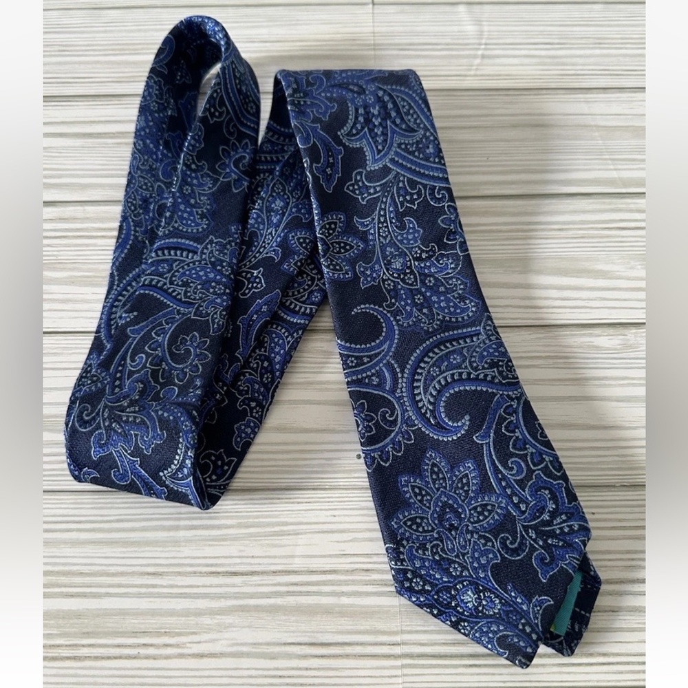 TED BAKER London Blue Paisley Silk Tie EUC